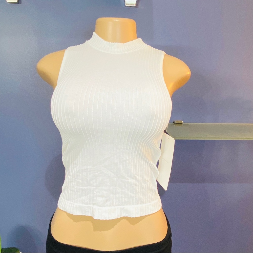NWT Ribbed Crop Top Tank Shirt - Picture 2 of 8